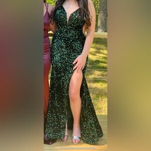 Green Sequin Prom Dress (Size 6)